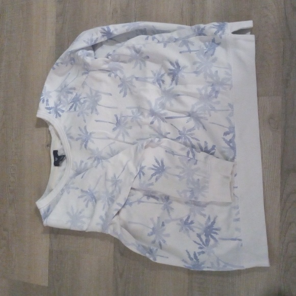 BUNDLE OF 3 WOMENS TOPS - Picture 2 of 7